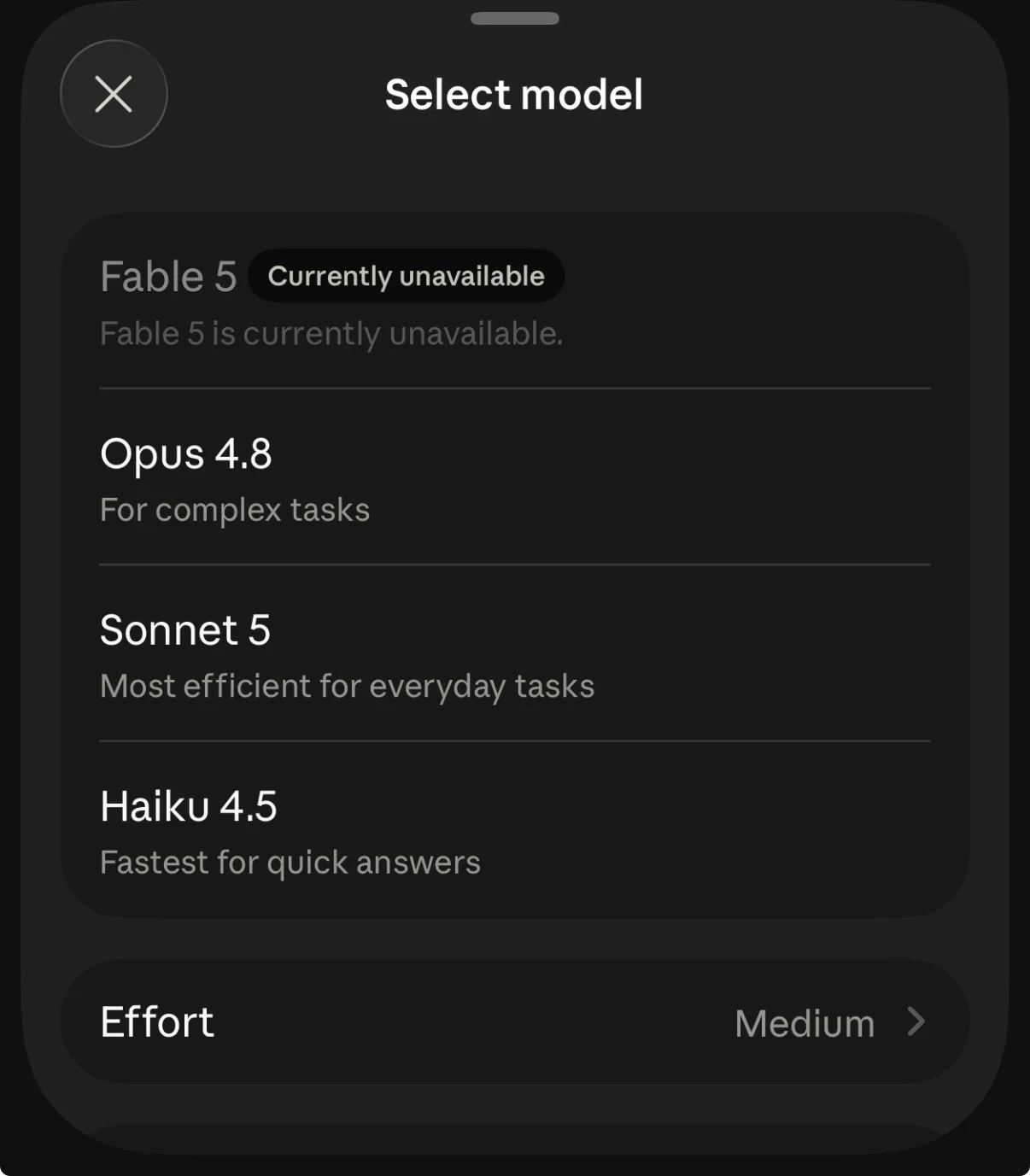 Claude iOS App 模型選單,Sonnet 5 標示為 Most efficient for everyday tasks,Fable 5 顯示 Currently unavailable