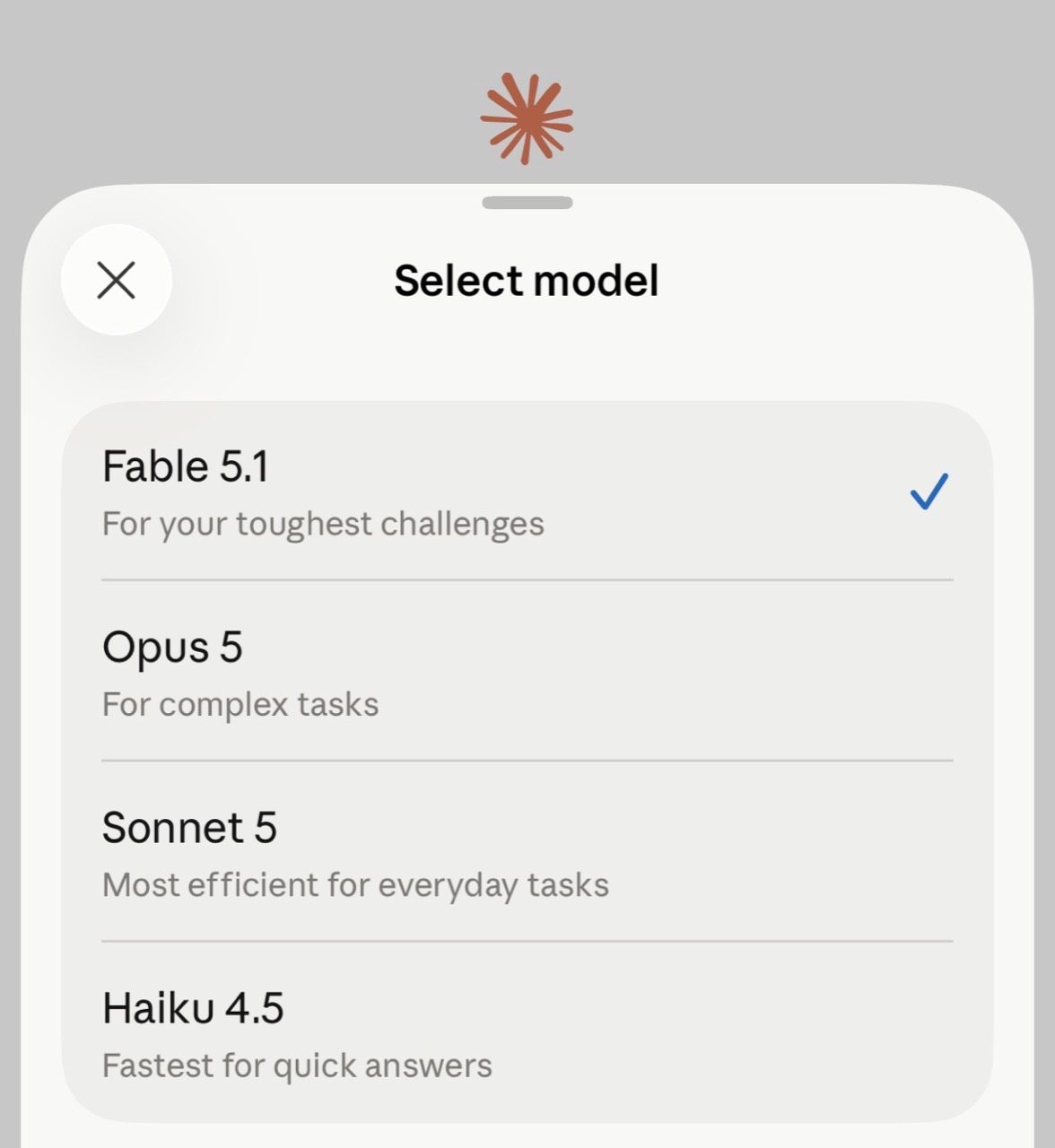 Claude 手機 App 的模型選單，依序顯示 Fable 5.1、Opus 5、Sonnet 5 與 Haiku 4.5，Fable 5.1 已被選取
